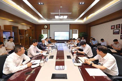 上海市委常委、浦東(dong) 新區區委書(shu) 記翁祖亮調研必威betway网址生物醫藥